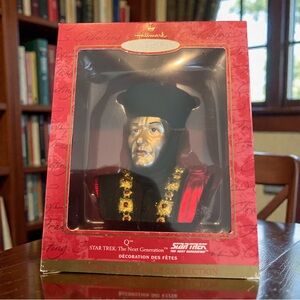 Hallmark Star Trek TNG Q Crown Reflections Blown Glass Ornament